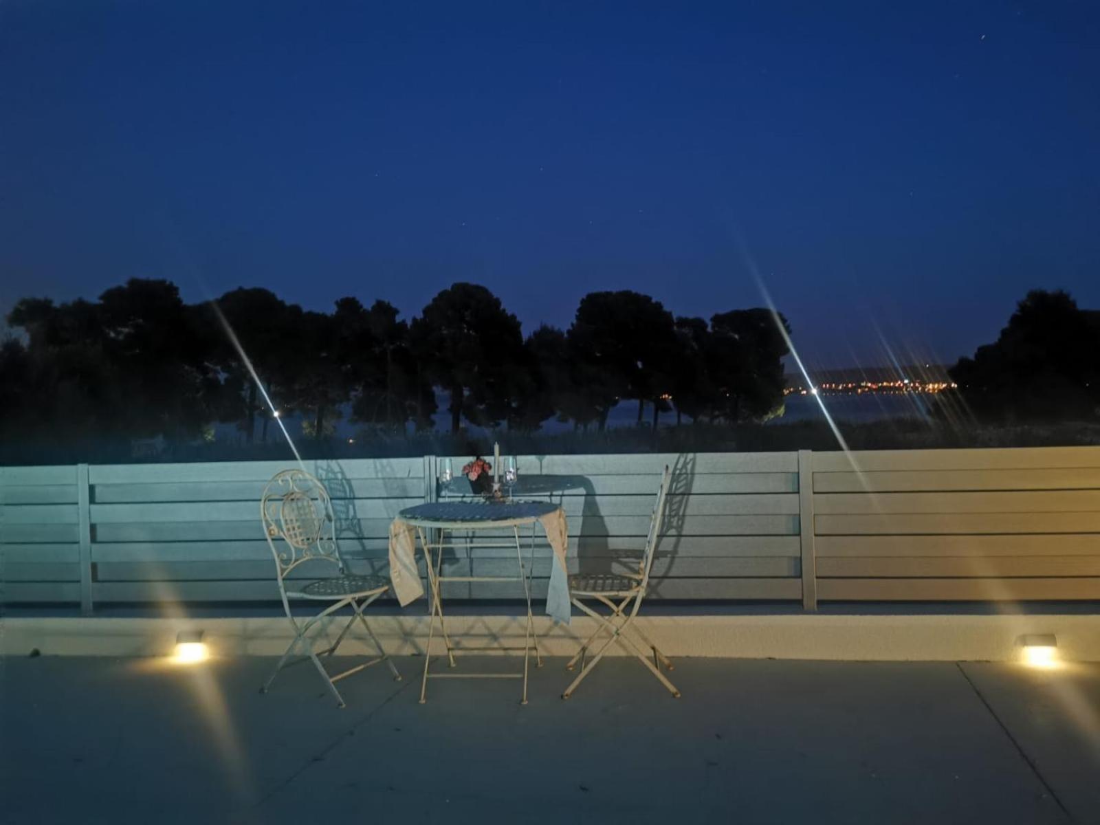 Beach Haven House With Pool And Jacuzzi Каштела Екстер'єр фото
