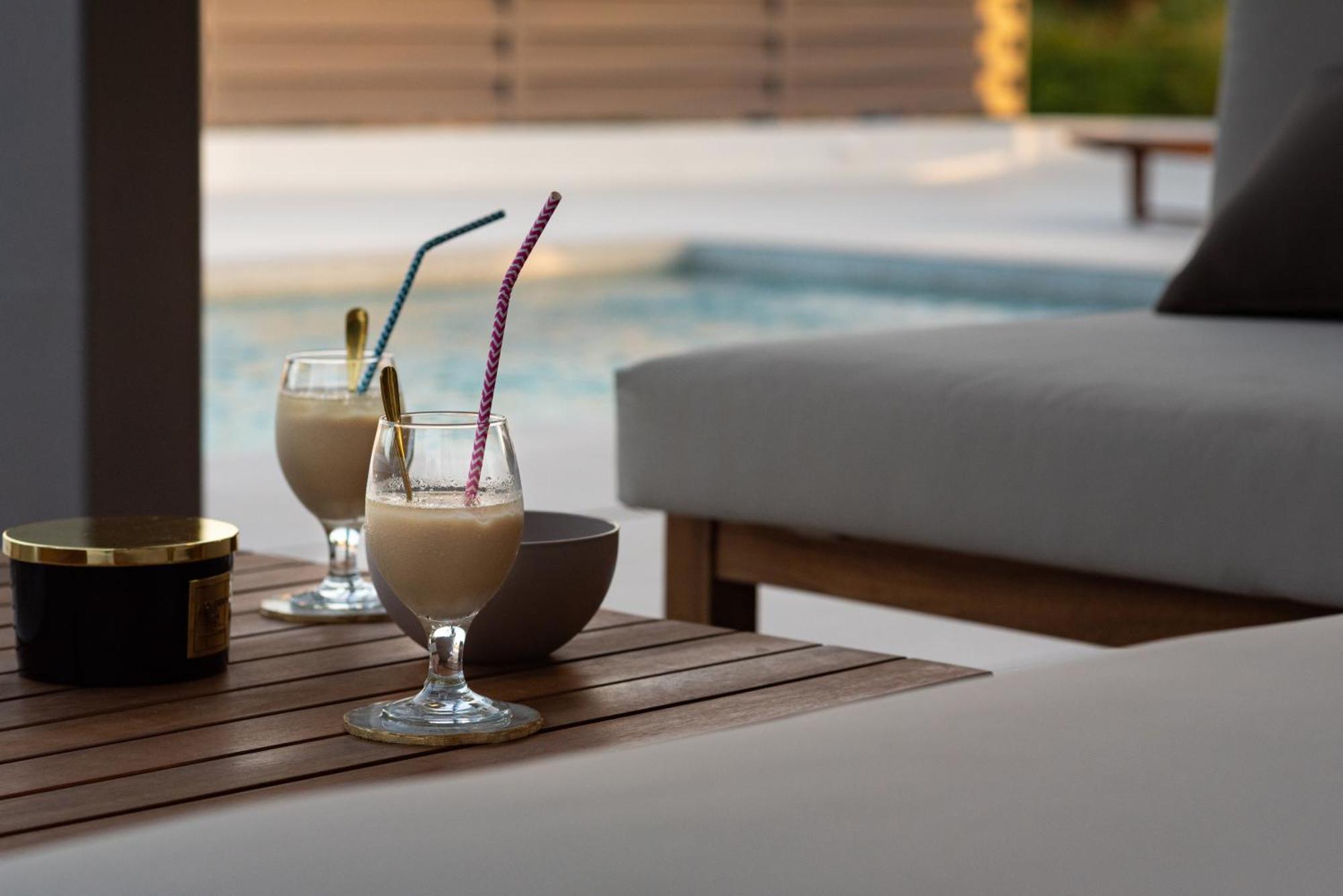 Beach Haven House With Pool And Jacuzzi Каштела Екстер'єр фото